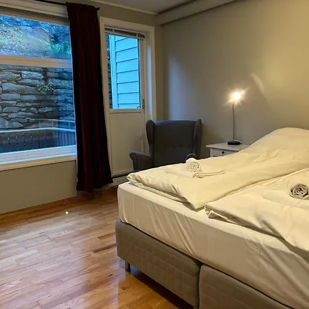Retreat Apartment *